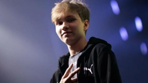 教练：你去给我盯住7号，“膏药式”防守的最高境界就是人盯人“你就说盯的死不死吧”